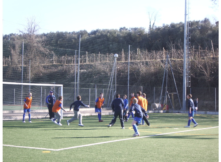The lads in action, "who's marking Stuart?"