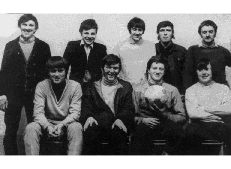 1970 4 a side teams memo (ref) G Dodds,E Lloyd GRIFF, G Dobson front Glyn Owen Gwyl Davies, Bob Jones Eifion Parry