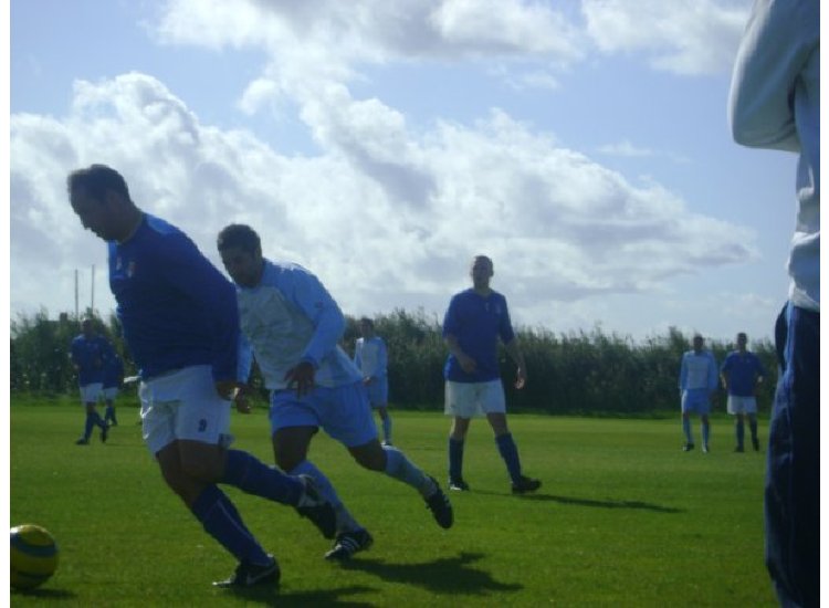 Savi Closing His Best Mate Down Number 9