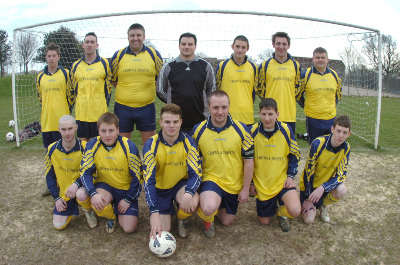 2nd Team -  11th Feb 2006
(Photo courtesy of the Hastings Observer)