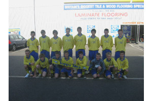 NOTLEY YOUTH IN NEW TOPPS KIT
