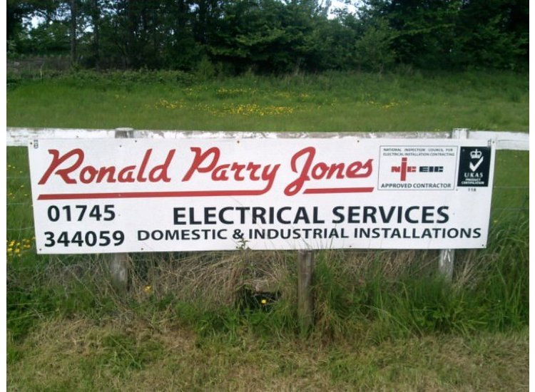 ronald parry jones 01745344059