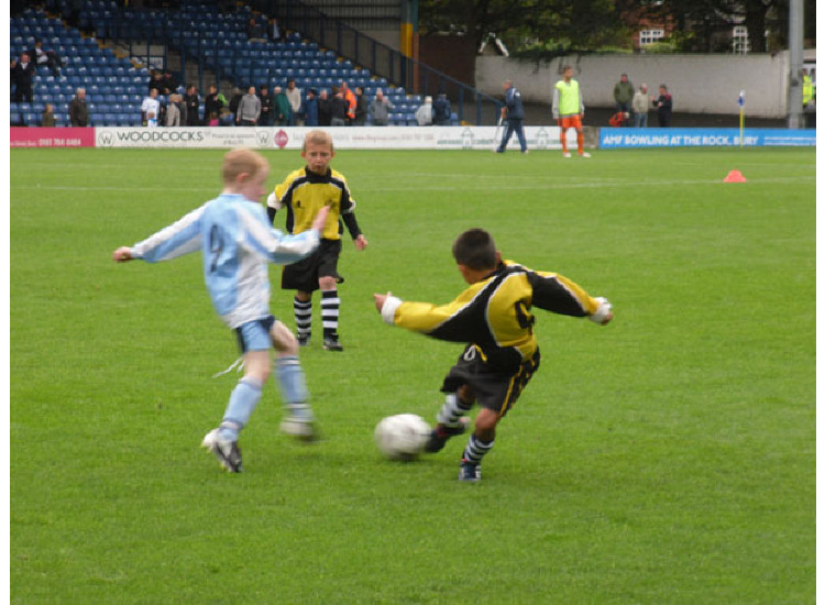 Lyth scores 1st of many at Gigg Lane Dad hopes  