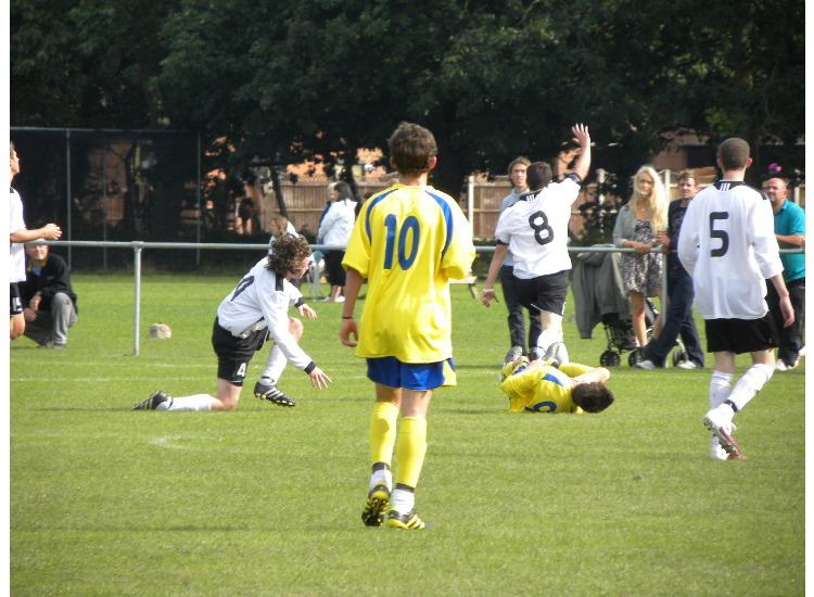  Never touched him Ref!!!