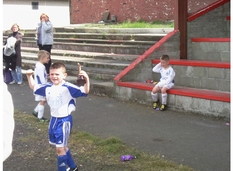 Young Ally collecting the Glenafton Player of the Day