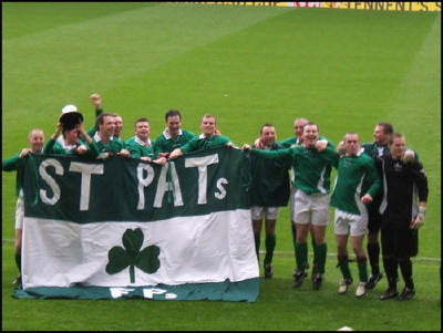 Celebrating Scottish Cup win May 2006
