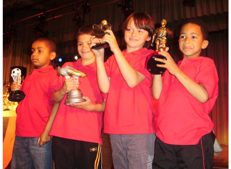 applause for the U7's