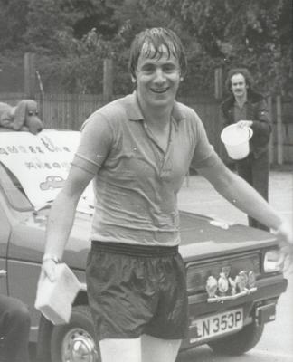 Do you recognise the person with hair in the background??The person in the front is ex player Greg Sorrell, whilst the shady looking fellow in the background is none other than our illustrious Chairman Andy Proudfoot!!!  