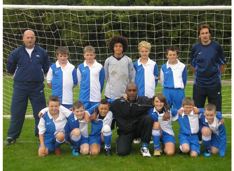 The squad with Manager Assistant Manager n Assistant Coach