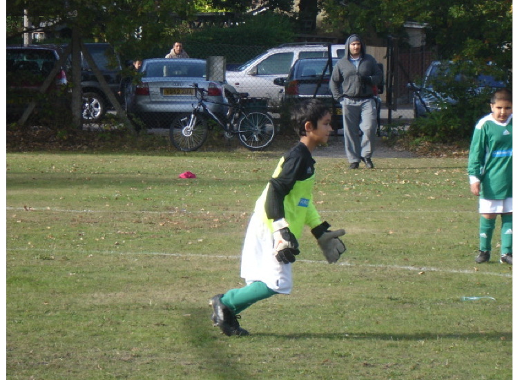Keeper going in for a save